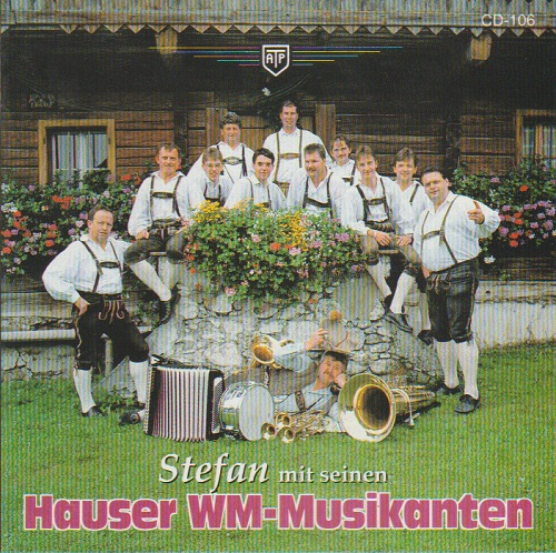 Stefan mit seinen Hauser WM-Musikanten - hacer clic aqu